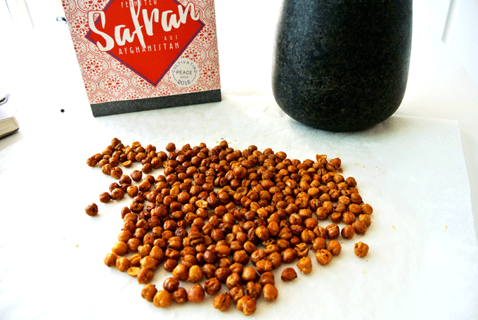 foodblog, fit essen, TCM Rezepte, besser essen, glutenfrei, Kichererbsen rösten, Safran, Knabber-Spaß